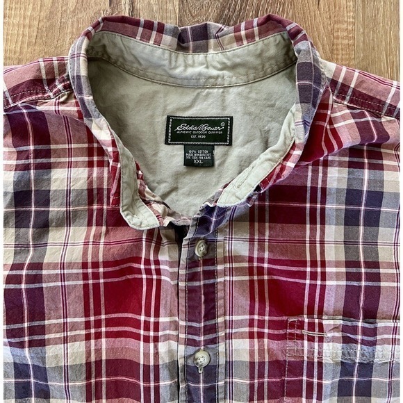 Eddie Bauer Men's Button Down Shirt Size XXL SS Red, Brown plaid EUC - Picture 6 of 8